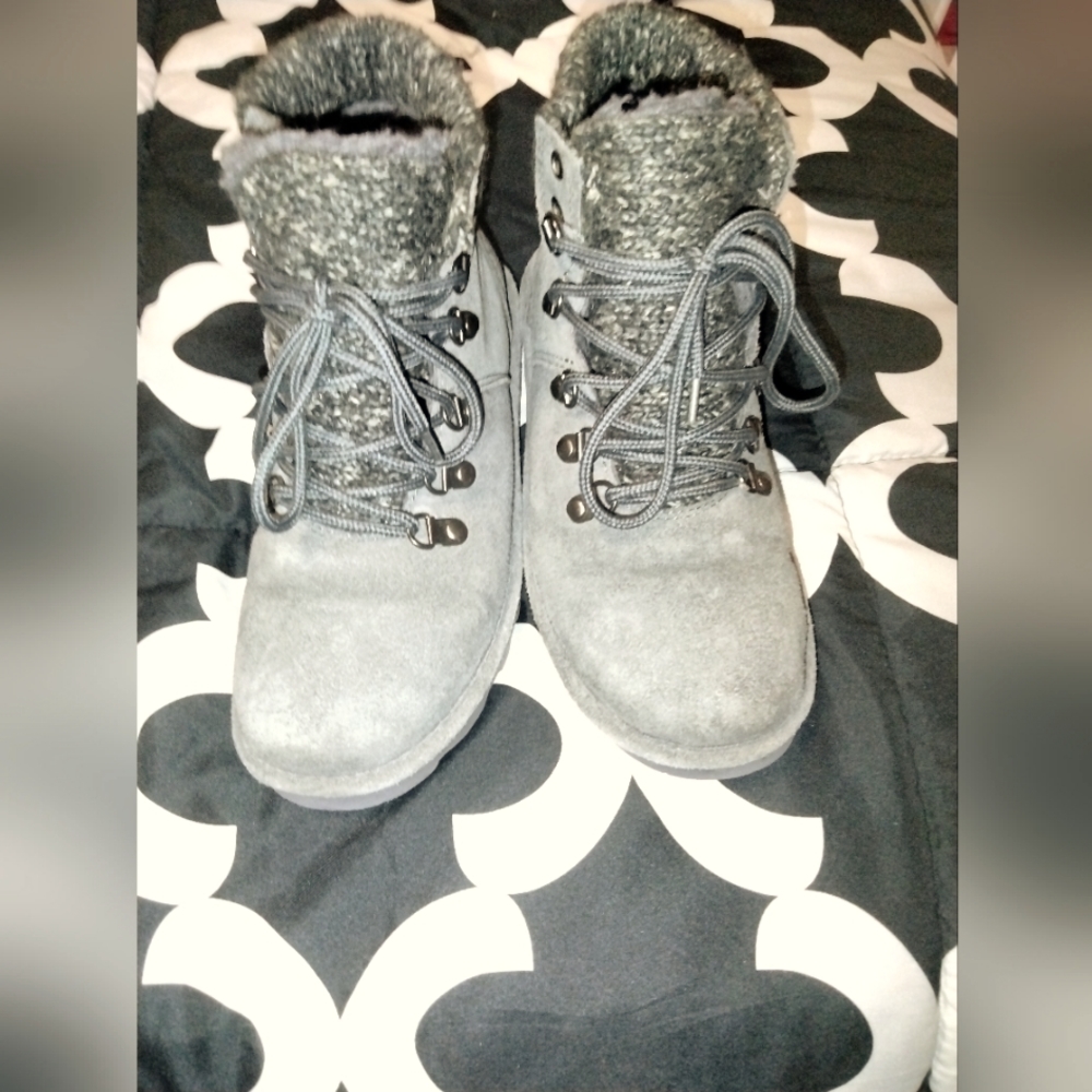 BearPaw Marie Suede Knit Gray Lace Up Winter Ankle Boots Size 7